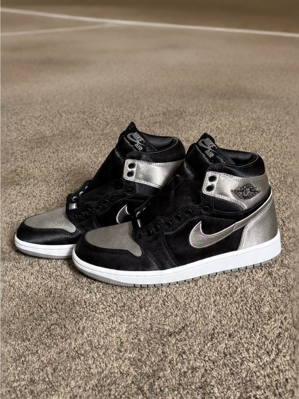 Nike Air Jordan 1 Retro High OG Women’s 8 Black White New in Box